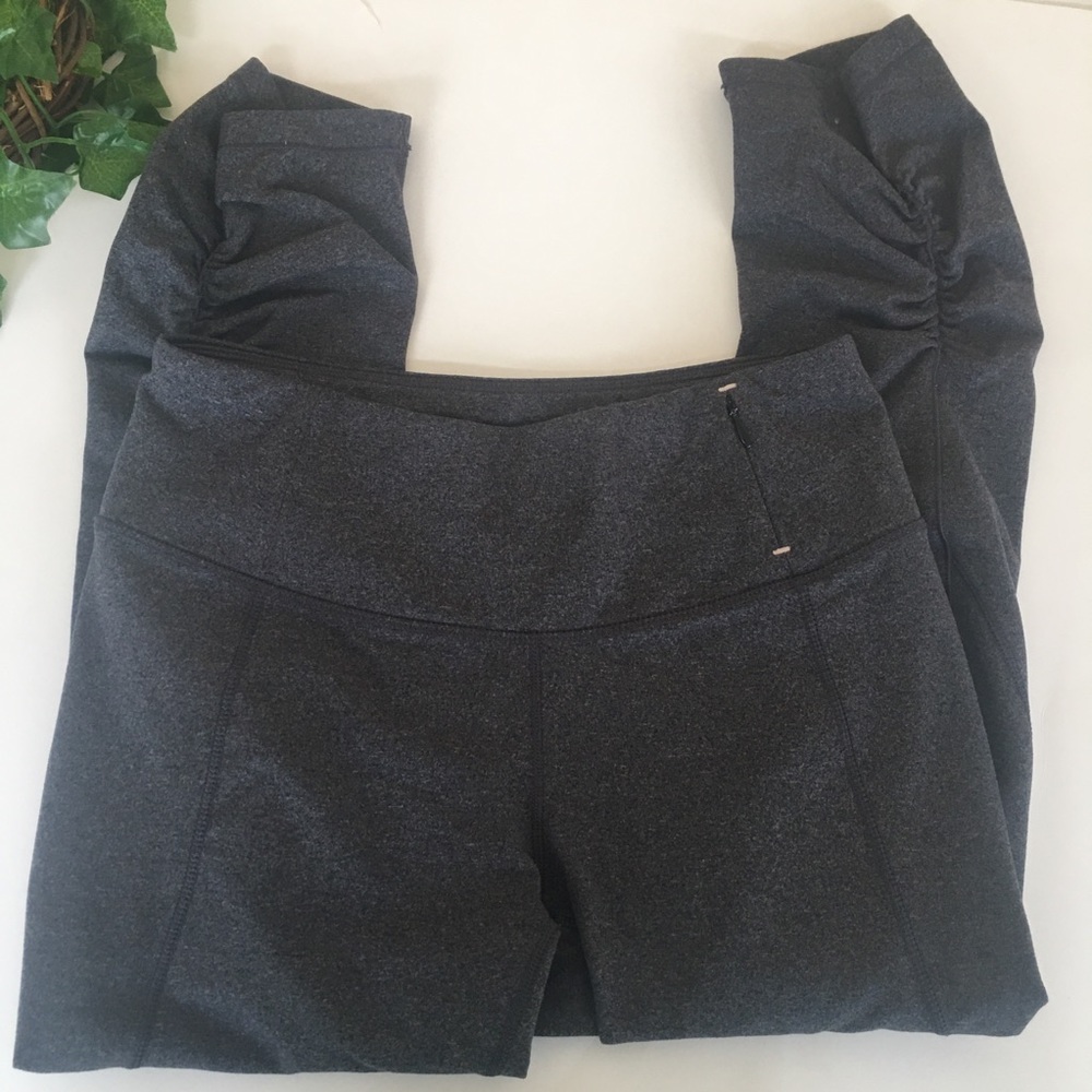 CALIA BY CARRIE UNDERWOOD WORKOUT HEATHER  CAPRI.